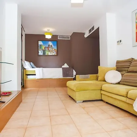 Al47 Spacious Near Fenals *