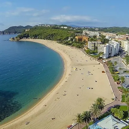 Apartment Al47 Spacious Near Fenals Lloret de Mar