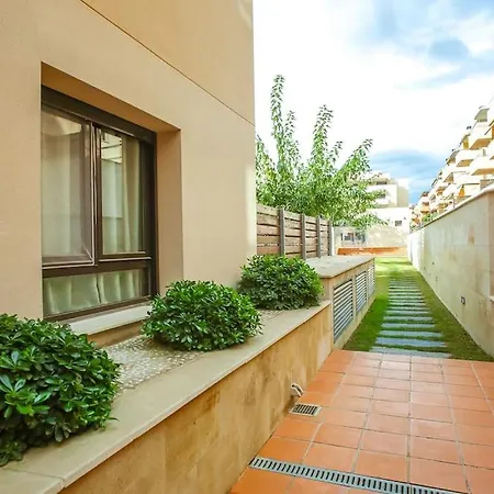 Al47 Spacious Near Fenals Appartement *
