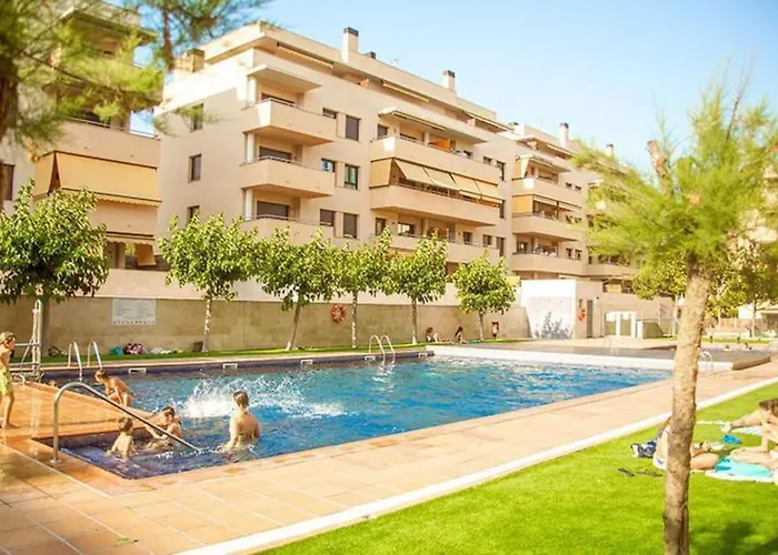 Al47 Spacious Near Fenals *