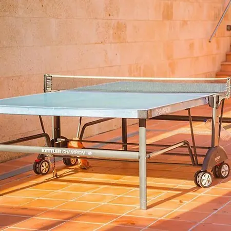 Al47 Spacious Near Fenals *