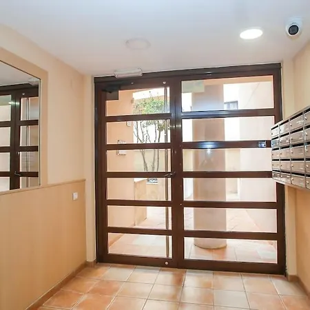 Al47 Spacious Near Fenals يوريت دي مار