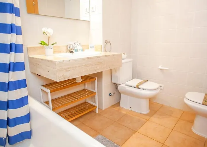 Al47 Spacious Near Fenals