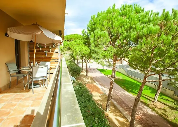 Al47 Spacious Near Fenals *