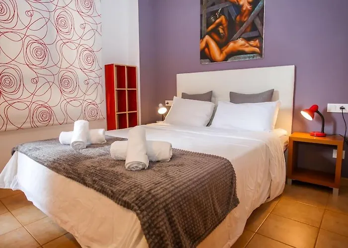 Al47 Spacious Near Fenals